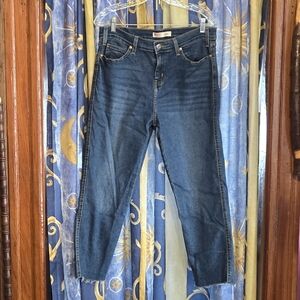 Signature Levi Strauss Boyfriend Jeans Size 8